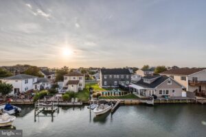 son rays villas townhomes with boat slips for sale in ocean city md
