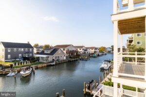 son rays villas waterfront condos with a boat slip for sale in ocean city MD
